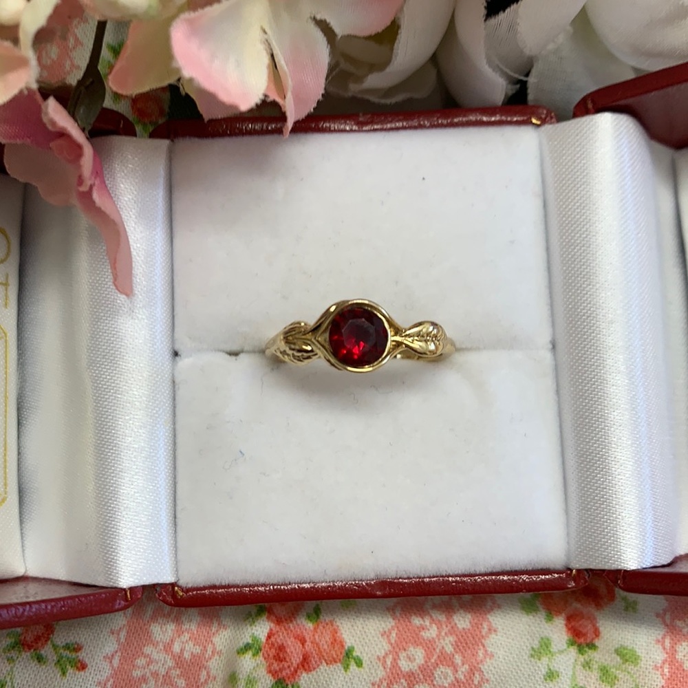 Nature inspired ring nwot size 8